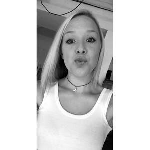 Meet your Posher, Holly